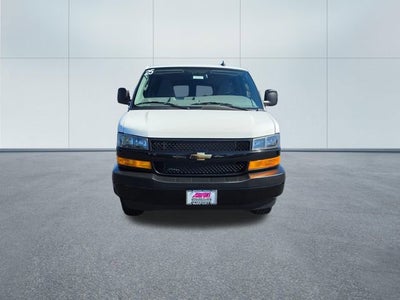 2025 Chevrolet Express Passenger 1LS