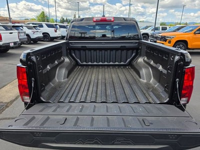 2025 Chevrolet Colorado WT/LT