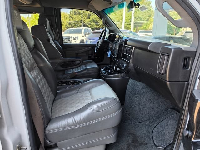 2022 GMC Savana Cargo 2500 Work Van