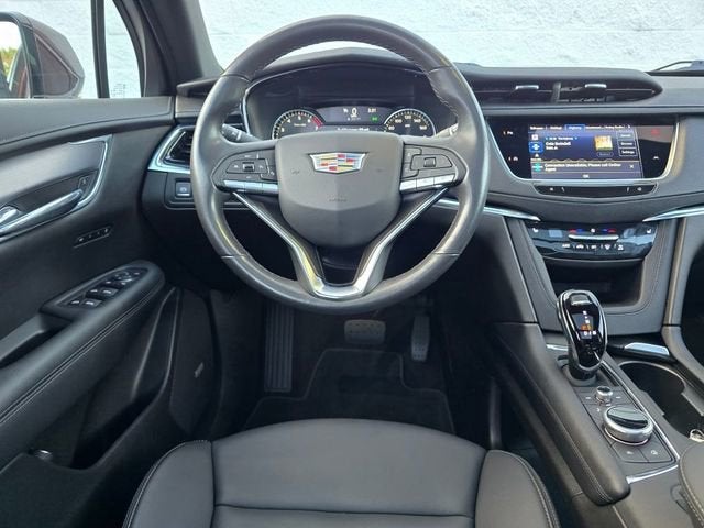 2023 Cadillac XT6 Luxury