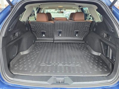2022 Subaru Outback Touring XT