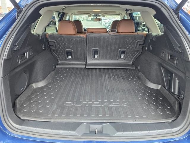 2022 Subaru Outback Touring XT